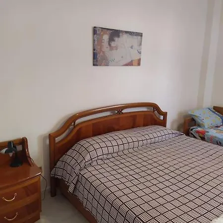 Holiday home Casa Graziosa Con Ampio Cortile Per I Tuoi Momenti All'aperto