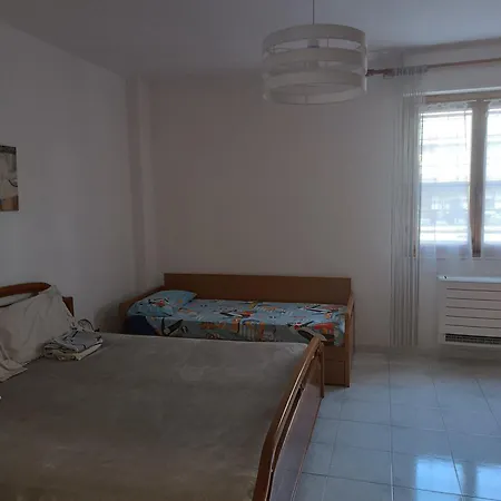 Casa Graziosa Con Ampio Cortile Per I Tuoi Momenti All'aperto Holiday home
